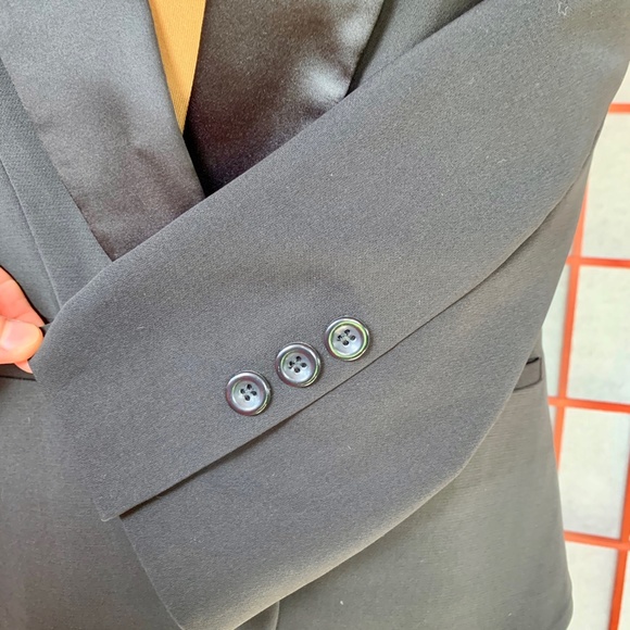 Forever 21 Satin Collar Fitted Tuxedo Blazer NWOT - Picture 5 of 7